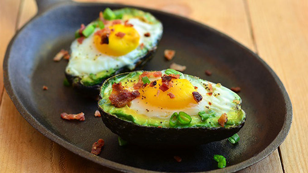 KETO: Fuel Your Morning with these Mouthwatering Avocado, Bacon & Egg Cups
